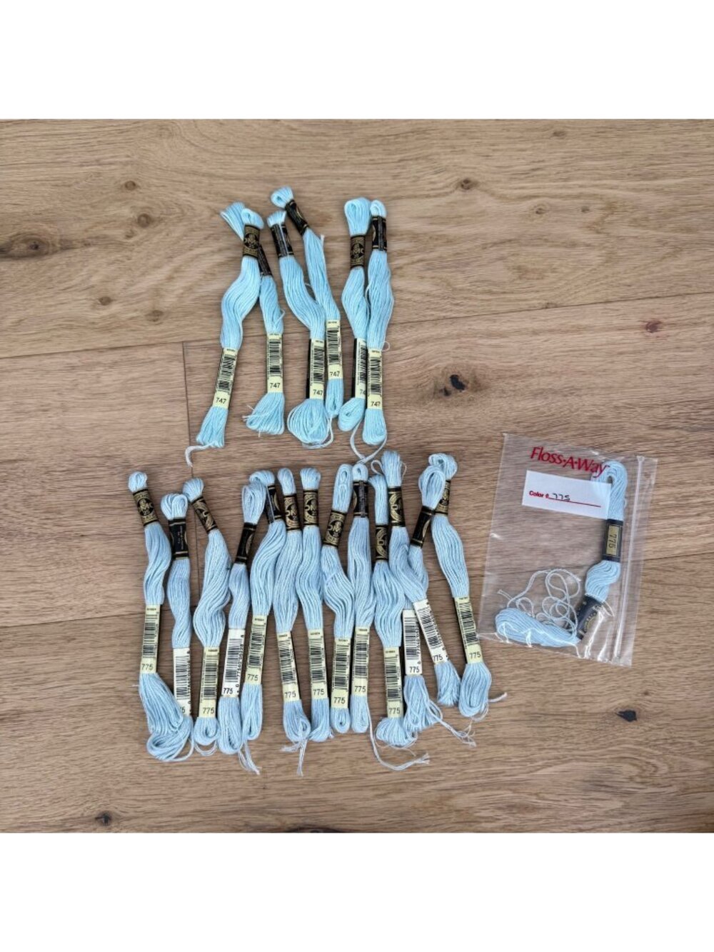 DMC 25 Mouline Special VTG Embroidery Thread Floss Lot of 19 Light Blue 747 775